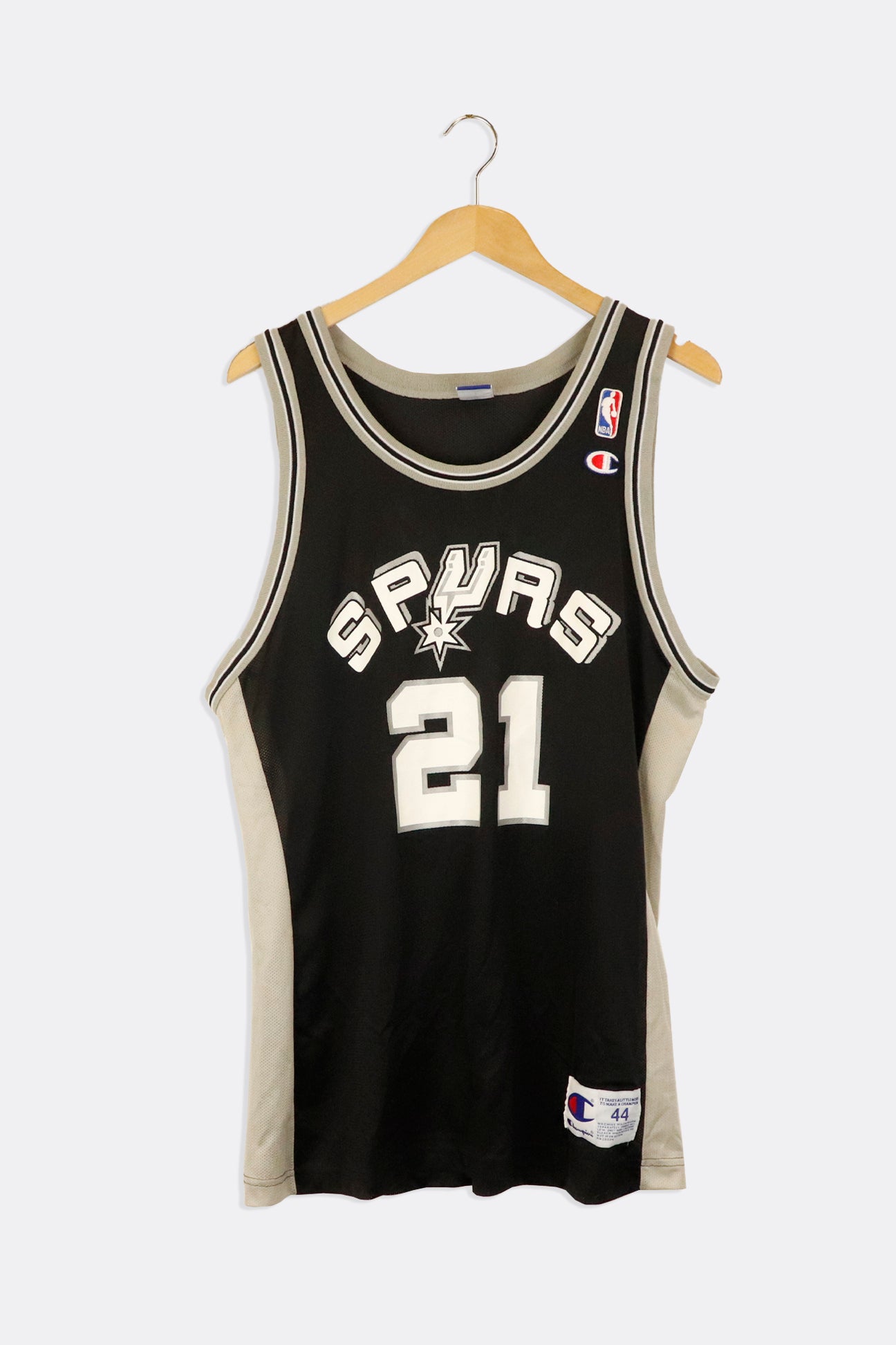 San Antonio Spurs T-shirt, Condition: Good, Size